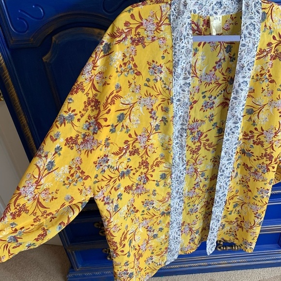 Japna Semi Sheer Cardigan Duster Floral Yellow Small - Picture 2 of 3